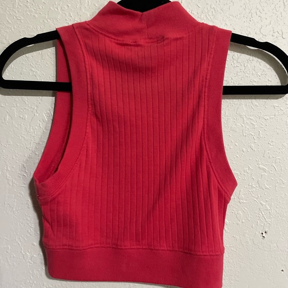 Top - Picture 2 of 2